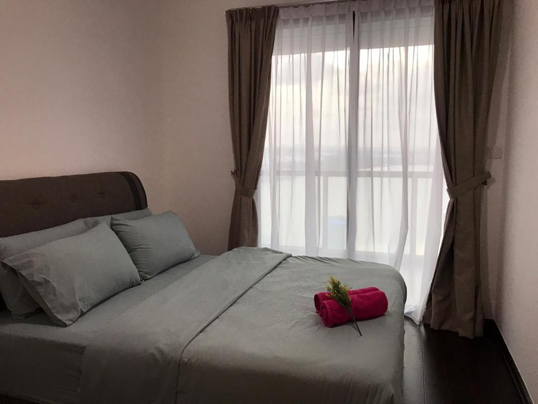 Apartment Jb Ciq-r&f Shopping Mall