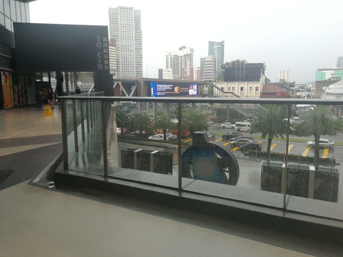 Pangsapuri Jb Ciq-r&f Shopping Mall
